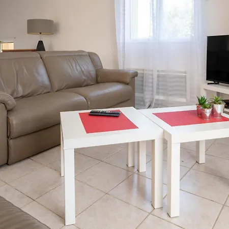 Maison 4 * La Veuve